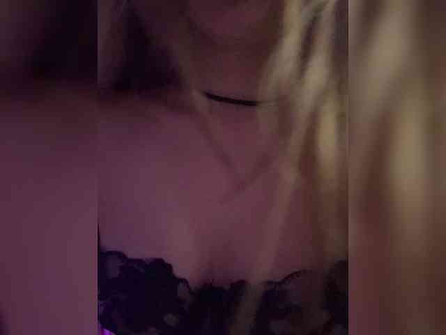 Amelia757 webcam