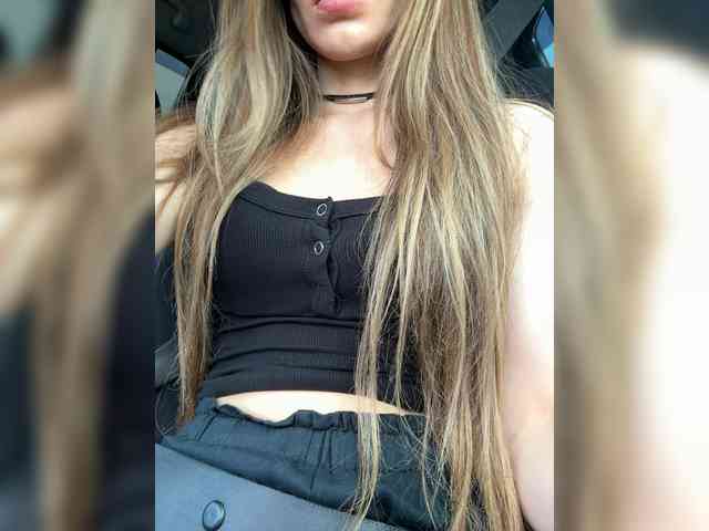 Amelia757 webcam