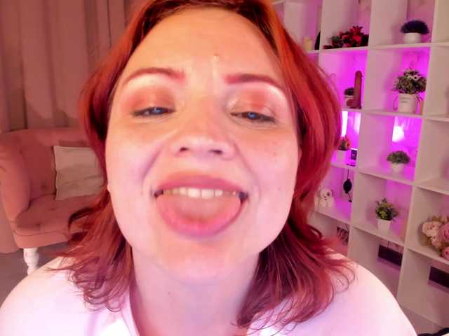 taticamomile live cam on BongaCams