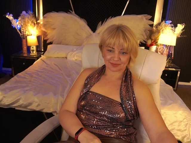 AmiraNight live cam on BongaCams