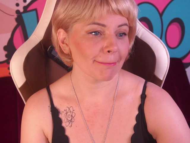 AmiraNight live cam on BongaCams