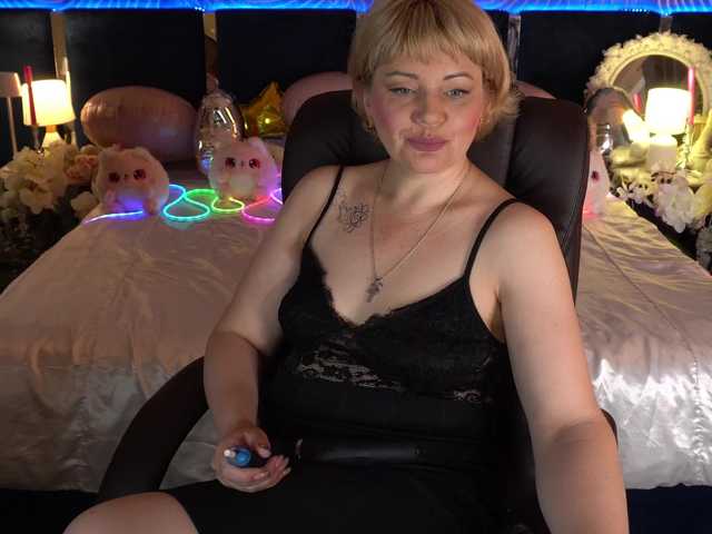 AmiraNight live cam on BongaCams