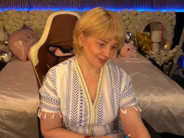 amiranight live sex show