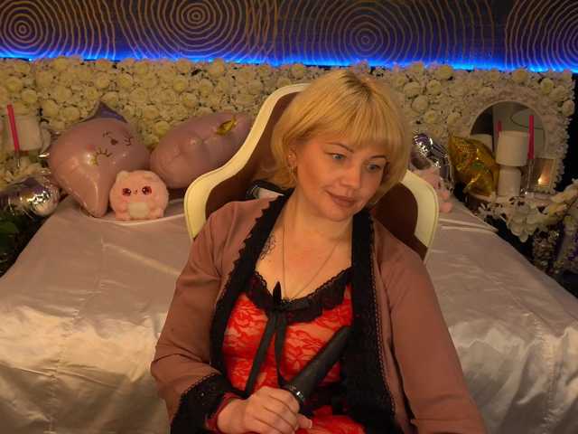 Видео AmiraNight