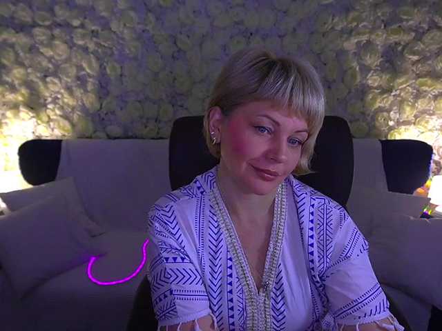 amiranight live sex show