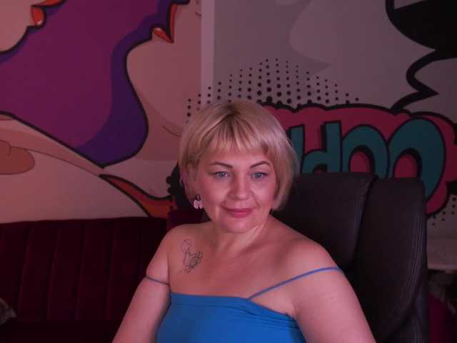 AmiraNight live cam