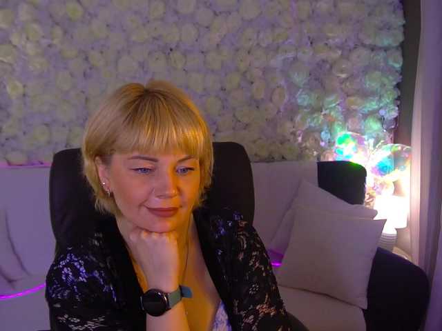 AmiraNight live cam on BongaCams