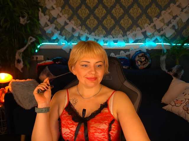 AmiraNight, live now on BongaCams