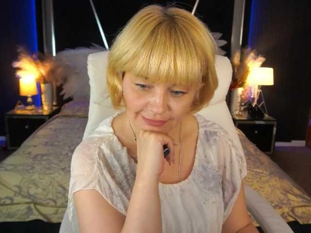 AmiraNight live cam on BongaCams