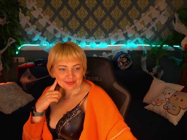 AmiraNight, live now on BongaCams