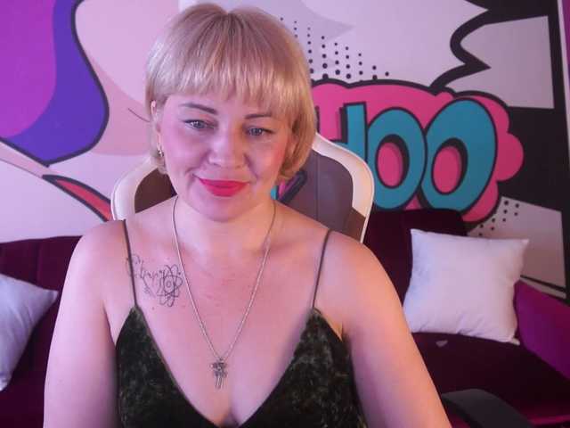 AmiraNight live cam
