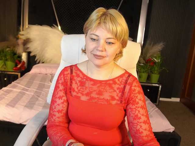 AmiraNight live cam