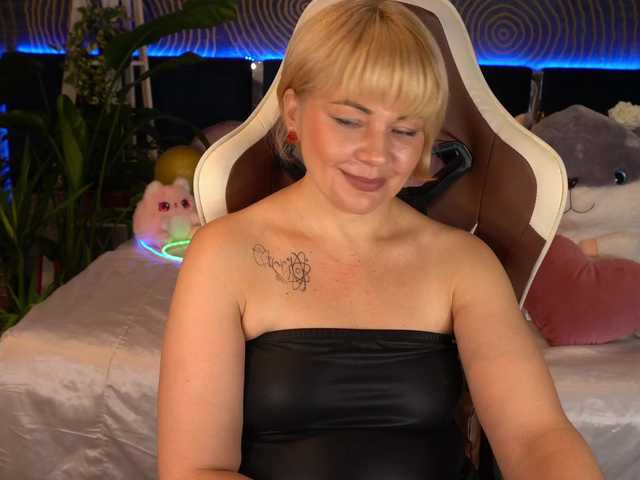 AmiraNight live cam on BongaCams