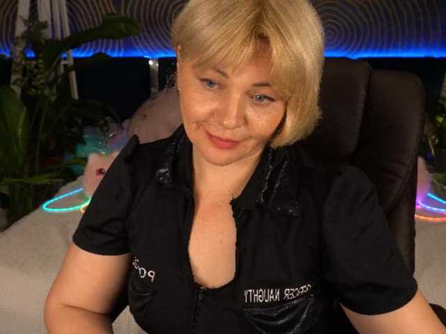 AmiraNight live cam on BongaCams