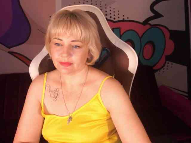 AmiraNight Sex Cam Show