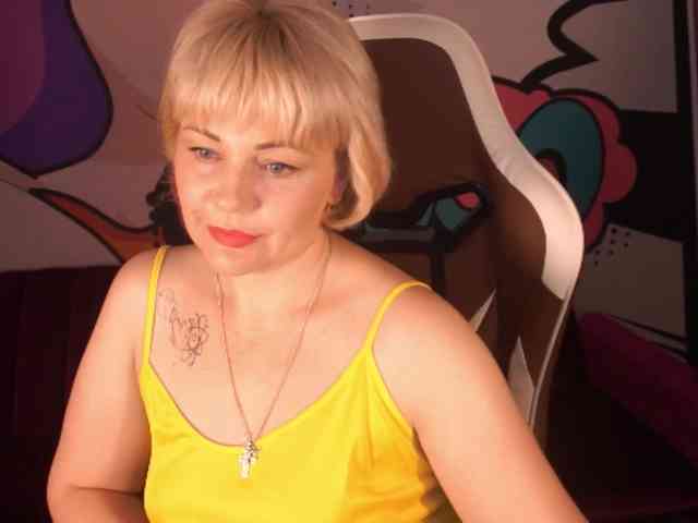AmiraNight Sex Cam Show