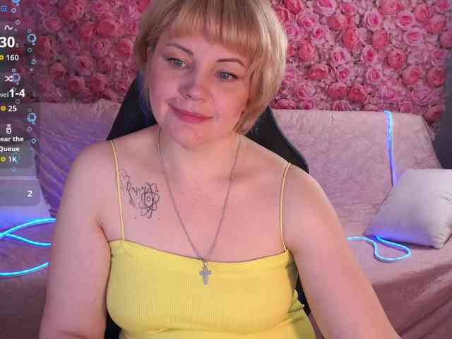 AmiraNight webcam