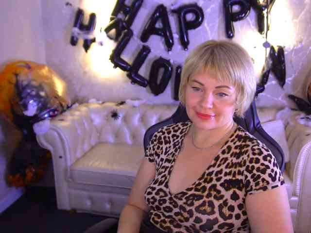 Модель: AmiraNight