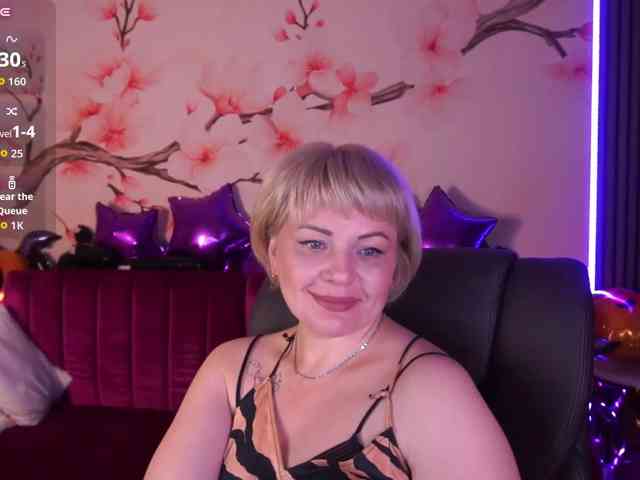 Model: AmiraNight
