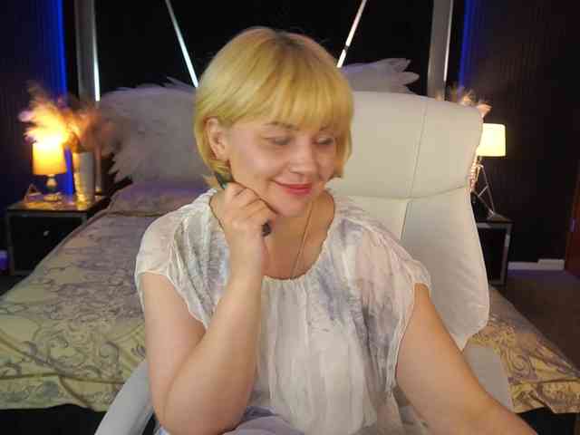AmiraNight Live Webcam on BongaCams