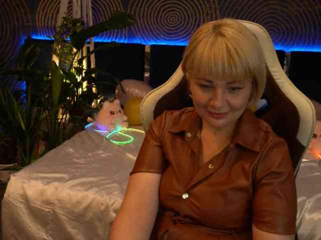 AmiraNight - Girl 