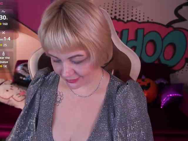 AmiraNight webcam