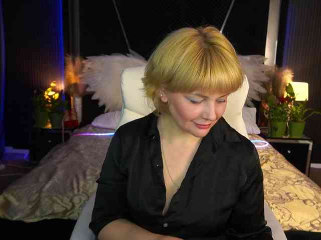 AmiraNight Live Webcam on BongaCams
