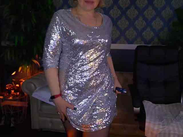 AmiraNight webcam