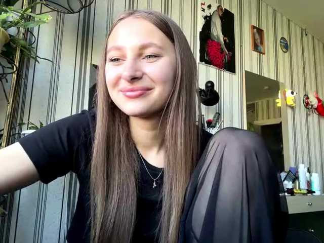le modèle enchanty-shawty est en webcam porno dans un show sur le site bongacams, il possède les tags suivants: White/Caucasian,Brunette,Hairy