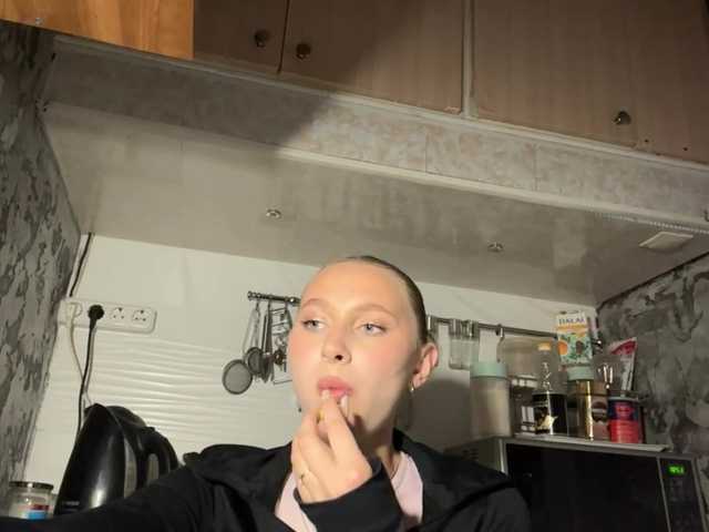 enchanty-shawty live sex show