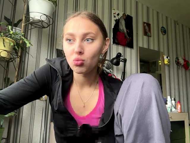  enchanty-shawty chat room