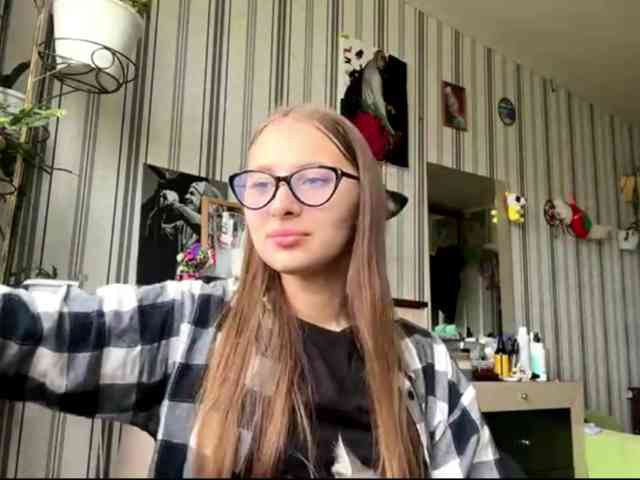 Model: enchanty-shawty