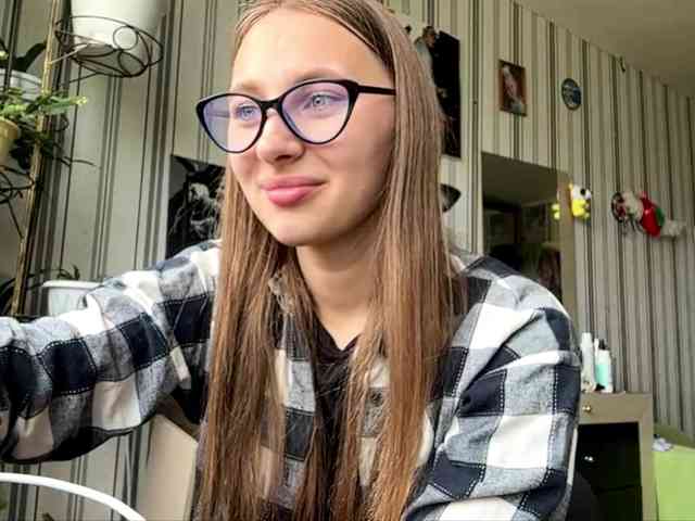 Model: enchanty-shawty