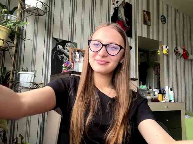 Model: enchanty-shawty