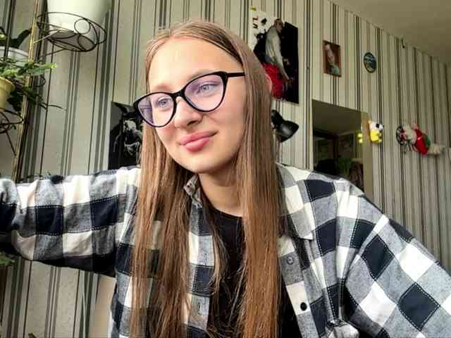 Model: enchanty-shawty