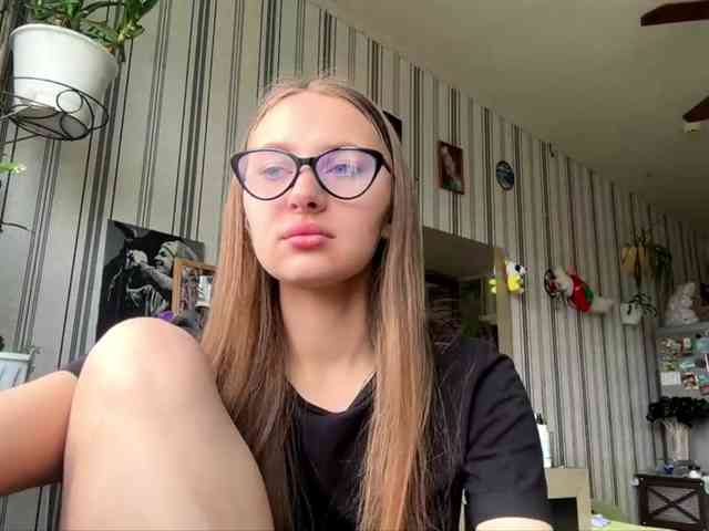 Model: enchanty-shawty