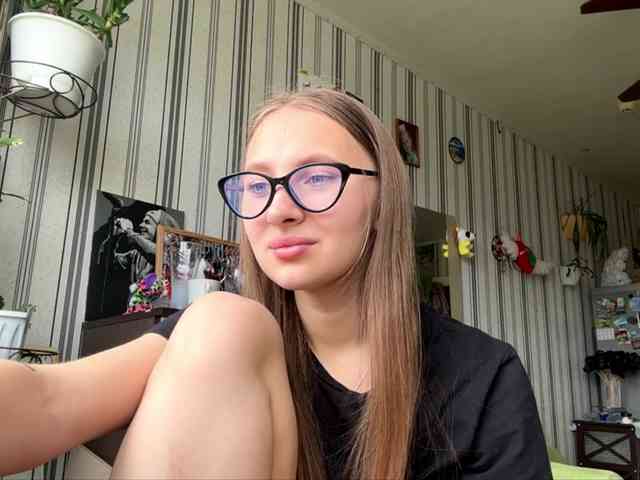 Model: enchanty-shawty