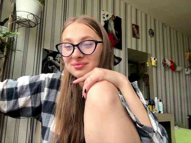 Model: enchanty-shawty