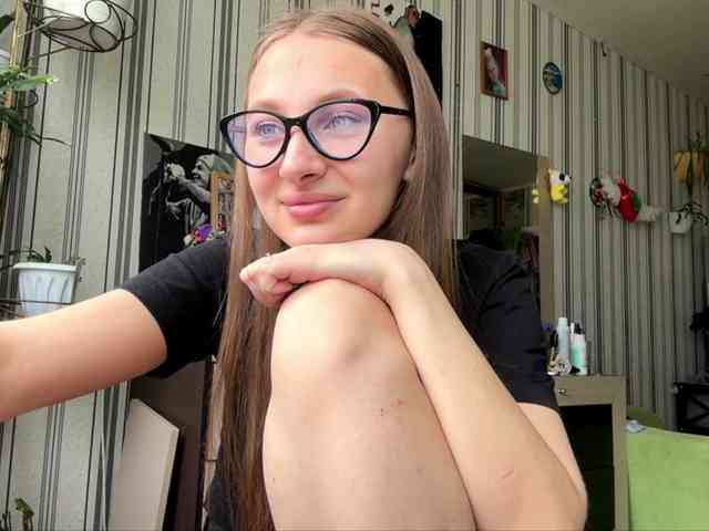 Model: enchanty-shawty