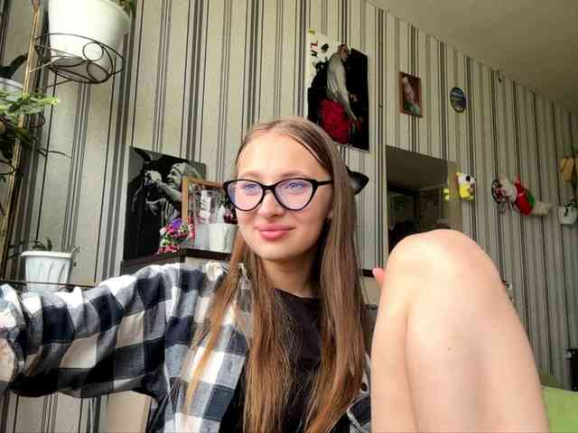 Model: enchanty-shawty