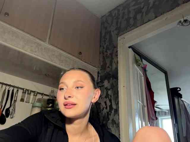 Model: enchanty-shawty