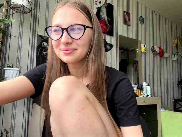 Model: enchanty-shawty