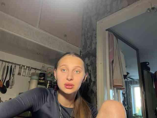 Model: enchanty-shawty