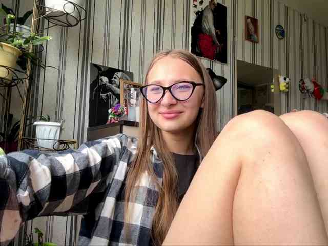 Model: enchanty-shawty