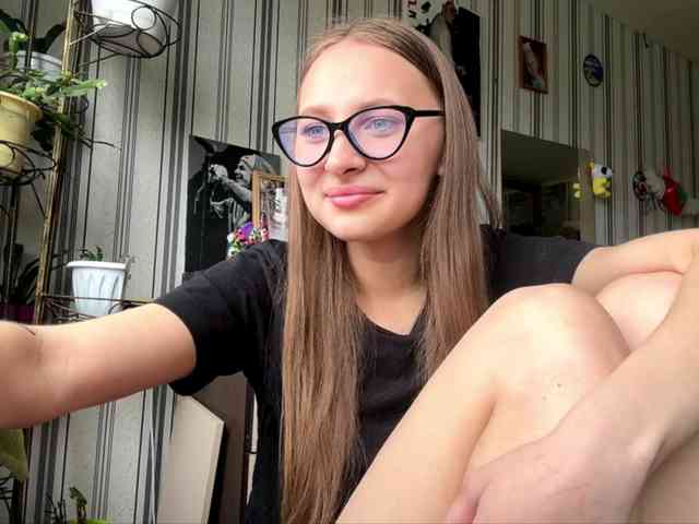 Model: enchanty-shawty