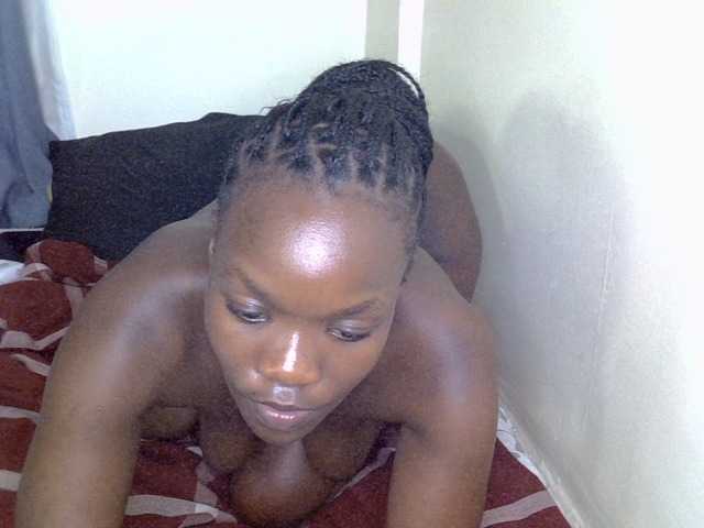 Valentine01 live cam on BongaCams