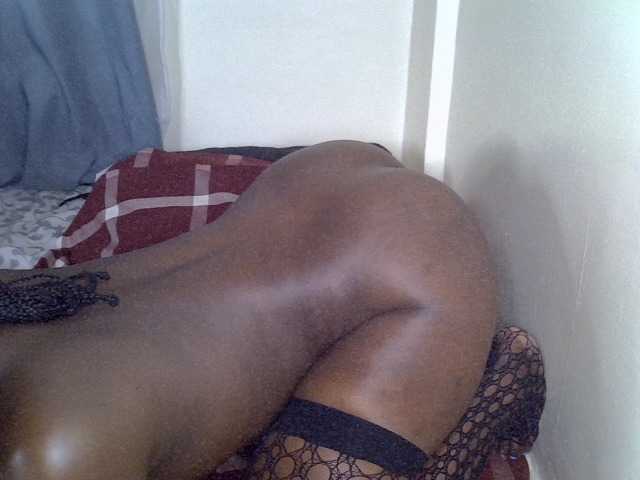 Valentine01 live cam on BongaCams