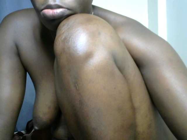 Valentine01 live cam preview