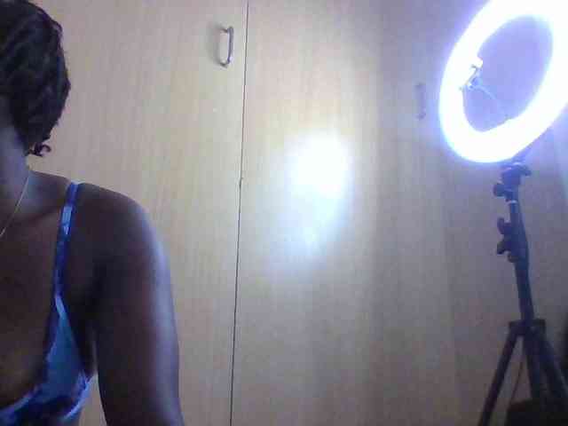 Valentine01 webcam