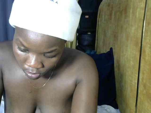 Valentine01 webcam